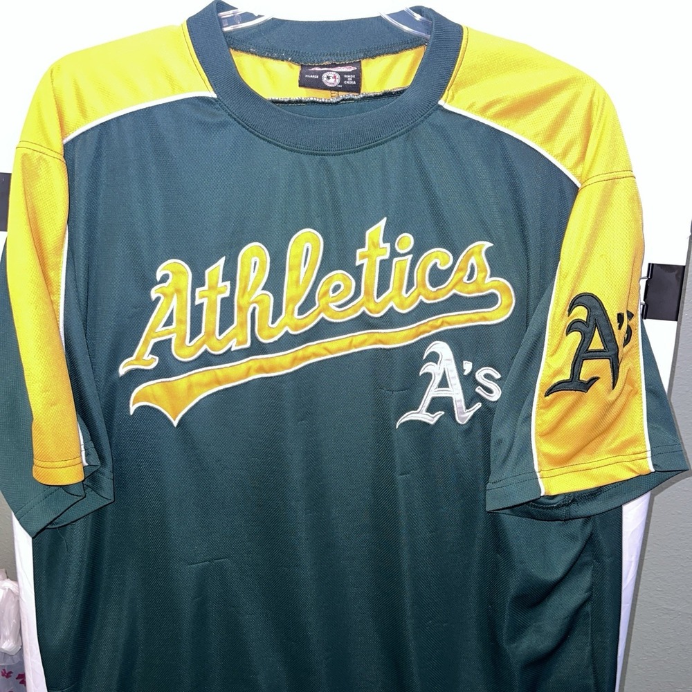 Oakland Athletics A's Shirt Men's XL MLB Stitches Embroidered Logo *READ*
